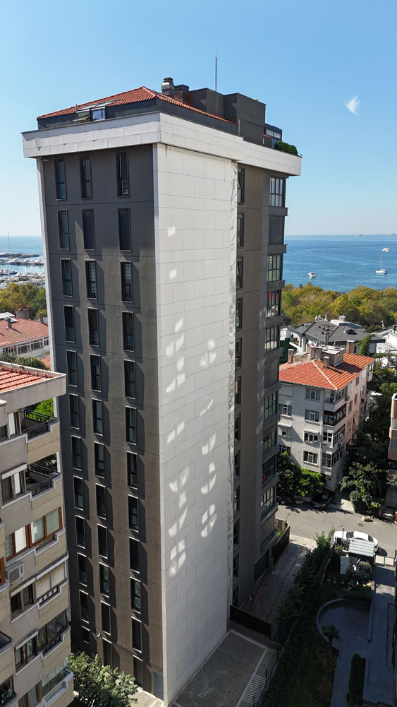 Sunsetpark Kalamış projesinin deniz manzaralı dış cephesi